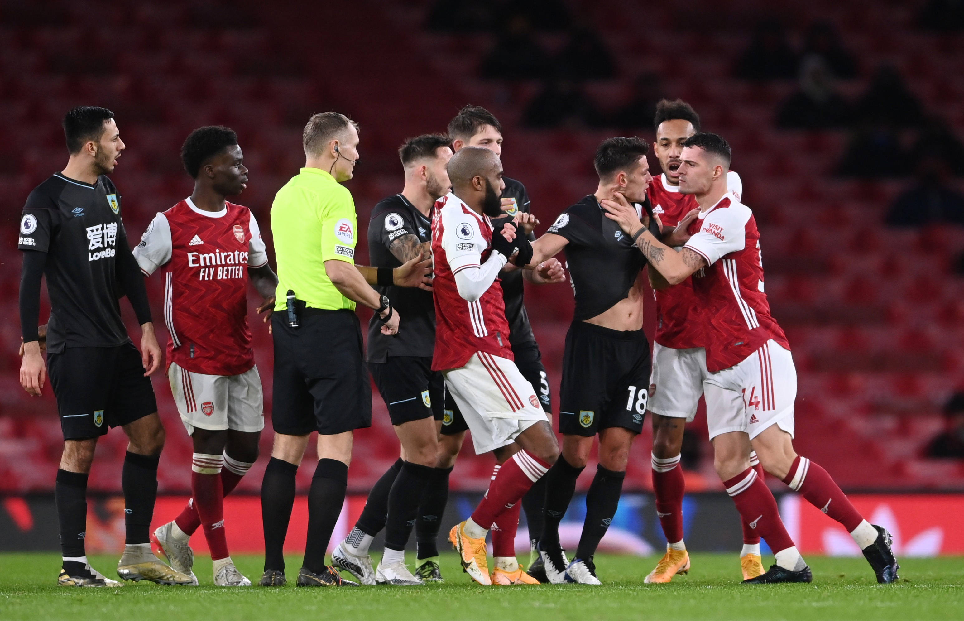 更体现了他 更体现了他